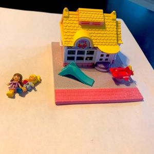 Vintage 90s Polly Pocket - 1993 Toy Shop